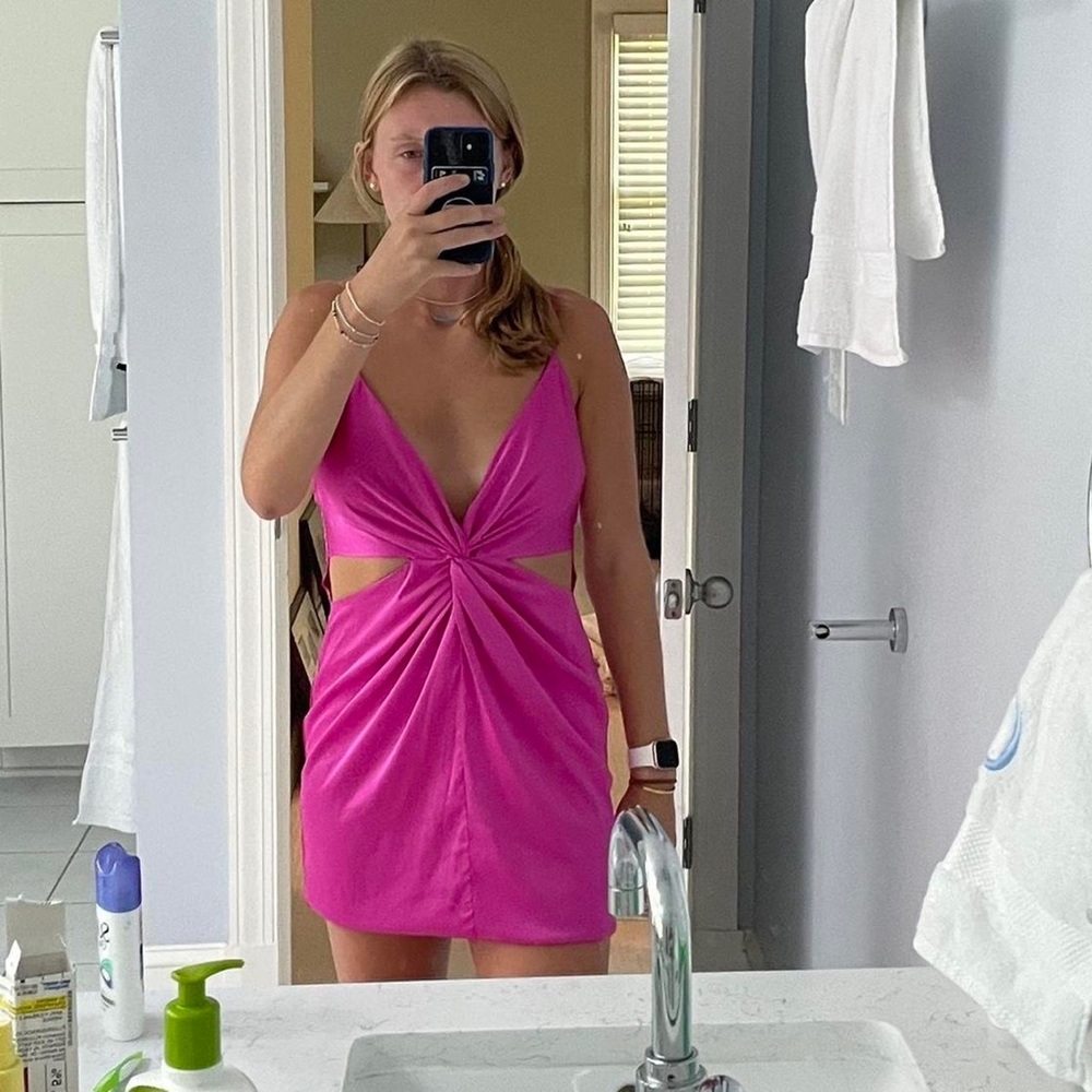 Blue blush boutique pink mini dress with twist